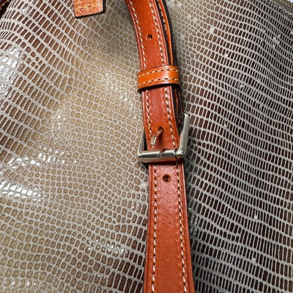 Dooney & Bourke snake skin bag with natural leather trim - Picture 12 of 13